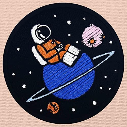 אסטרונאוט ספייסמן הפסיד ב The Lonely Planet Patt