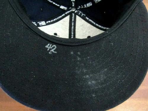 Mariano Rivera 42 Hof Yankees חתום אוטומטי 2010-11 משחק השתמש ב 5950 כובע כובע JSA - משחק כובעי MLB